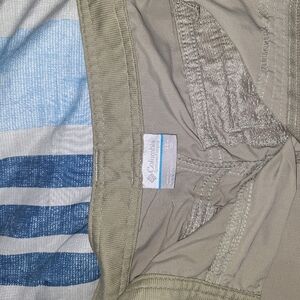 Columbia cargo shorts